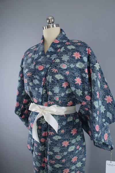 1960s Vintage Kimono Robe / WOOL Muslin / Blue & Pink Floral - ThisBlueBird