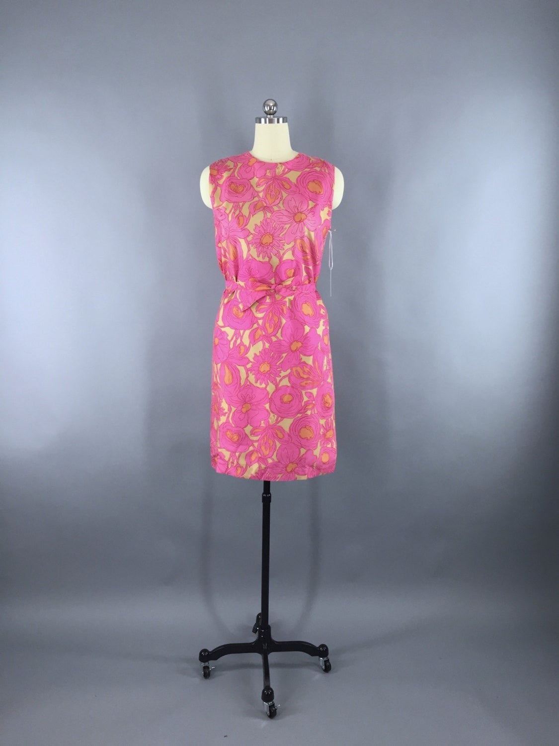 1960s Vintage Preppy Pink Floral Silk Shift Dress - ThisBlueBird