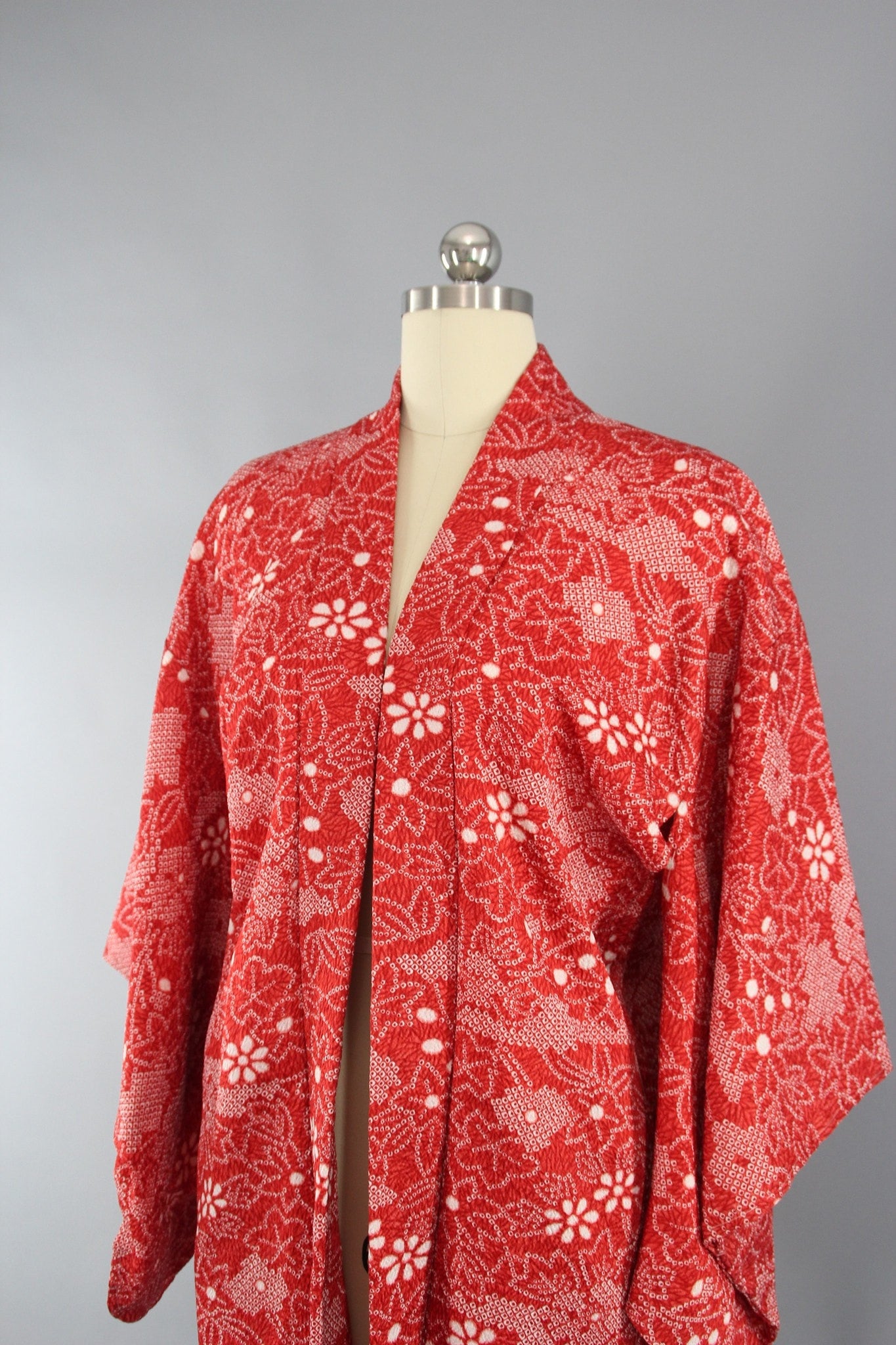 1960s Vintage Silk Haori Kimono Cardigan Jacket in Red Orange Shibori - ThisBlueBird