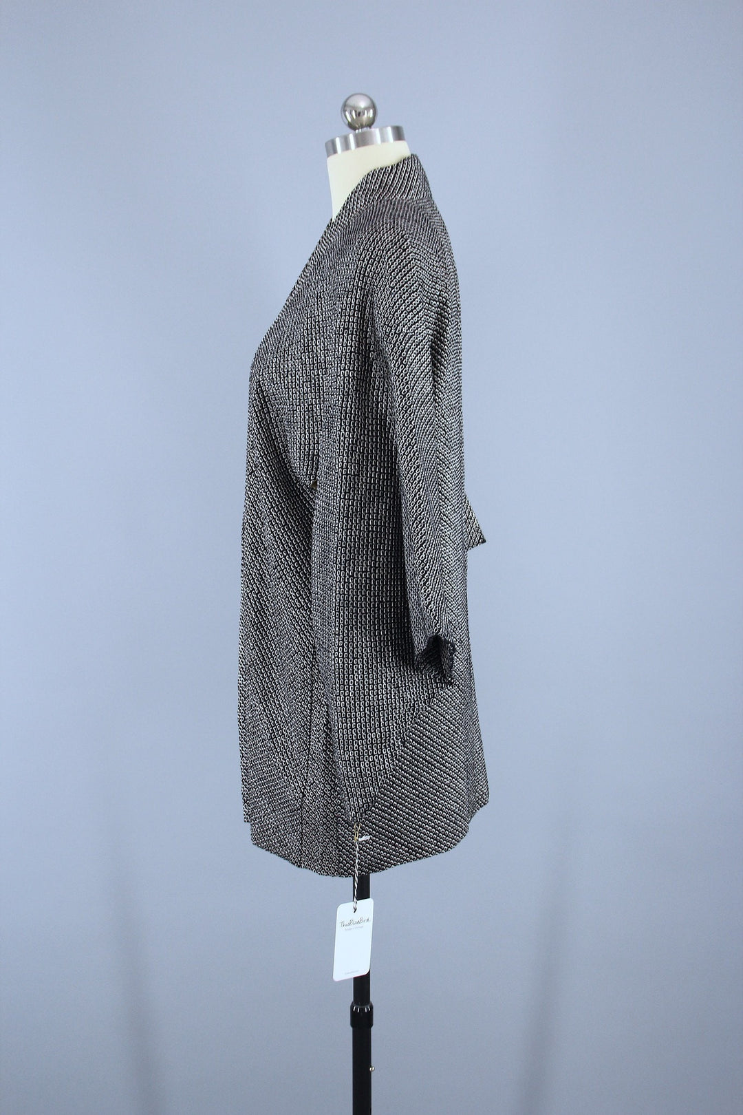 1960s Vintage Silk Haori Kimono Jacket Cardigan / Black &amp; White Shibori Dyed - ThisBlueBird