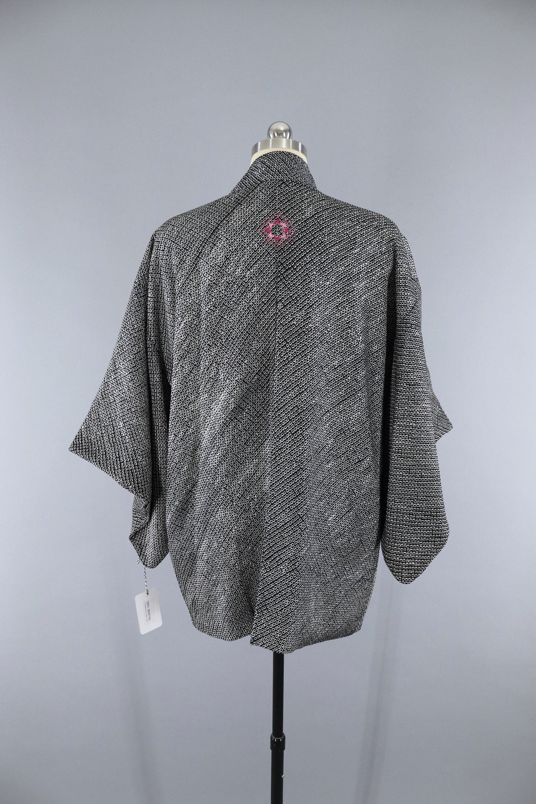 1960s Vintage Silk Haori Kimono Jacket Cardigan / Black &amp; White Shibori Dyed - ThisBlueBird
