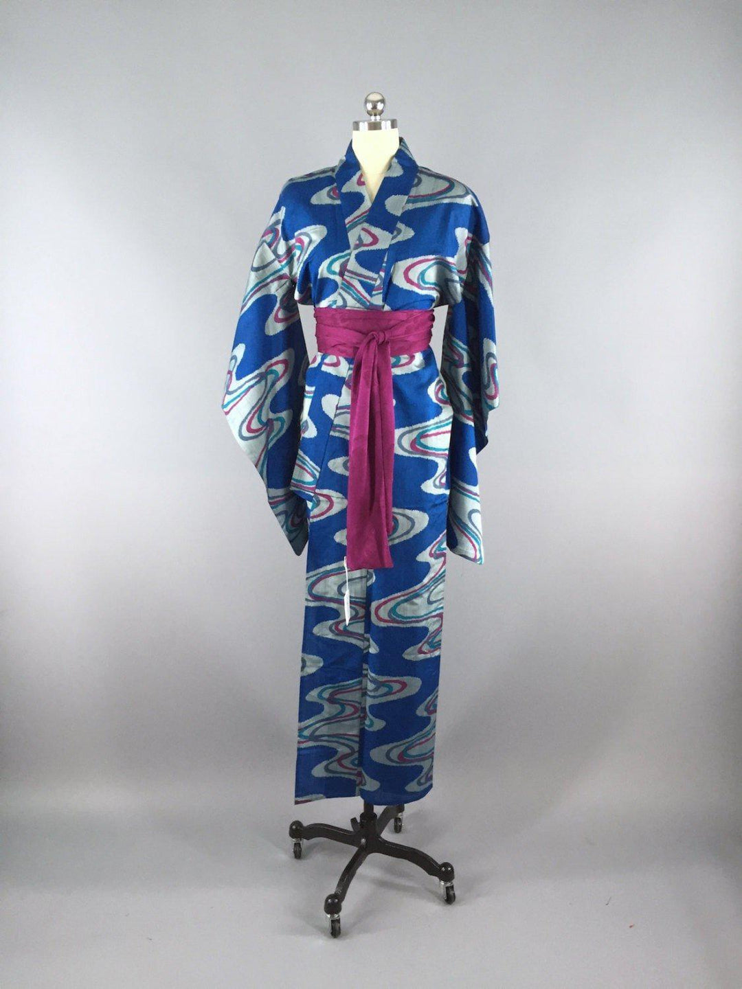 1960s Vintage Silk Kimono Robe / Blue Waves Yukata - ThisBlueBird