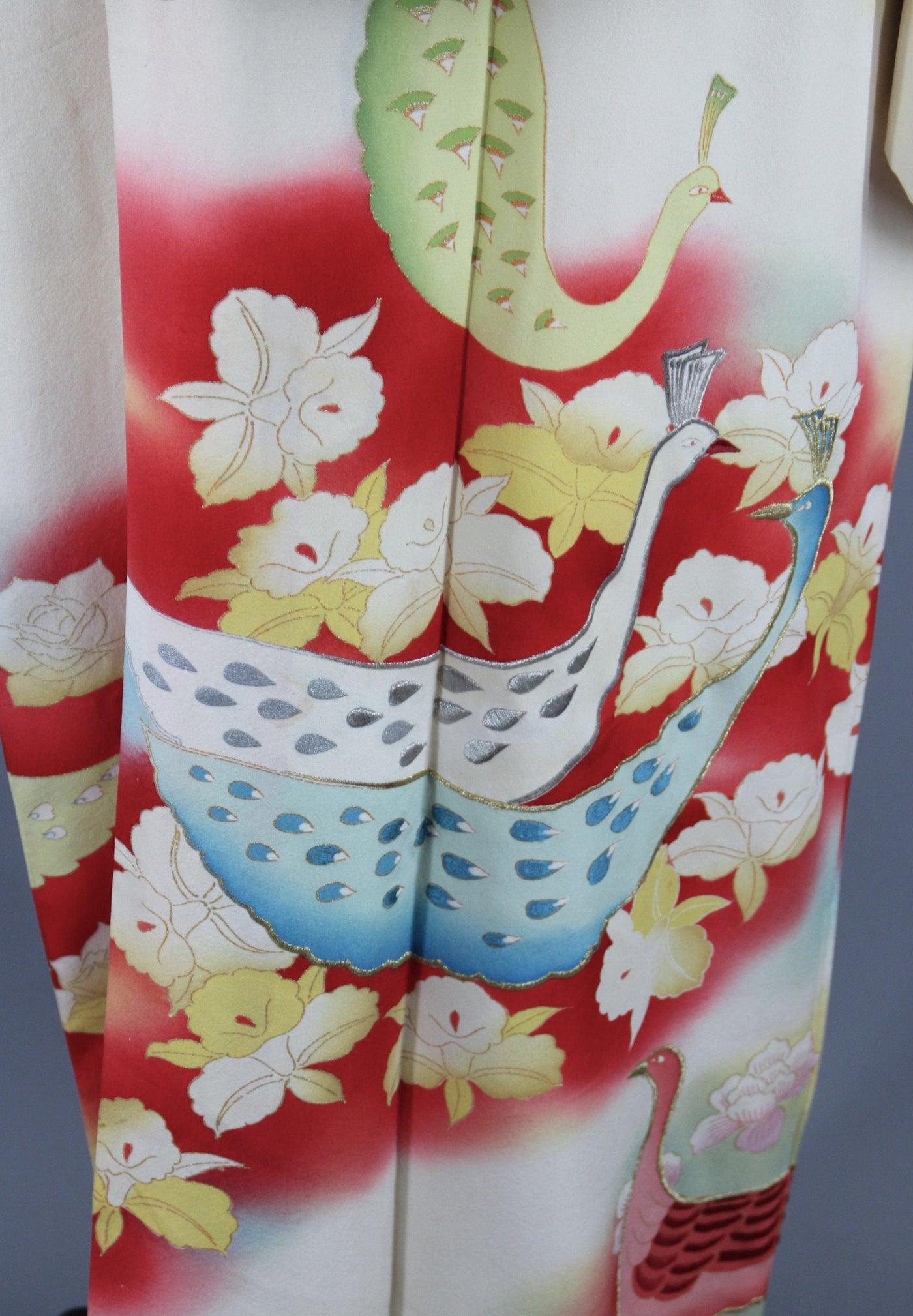 1960s Vintage Silk Kimono Robe Furisode / Ivory PEACOCKS Birds & Orchids Floral - ThisBlueBird