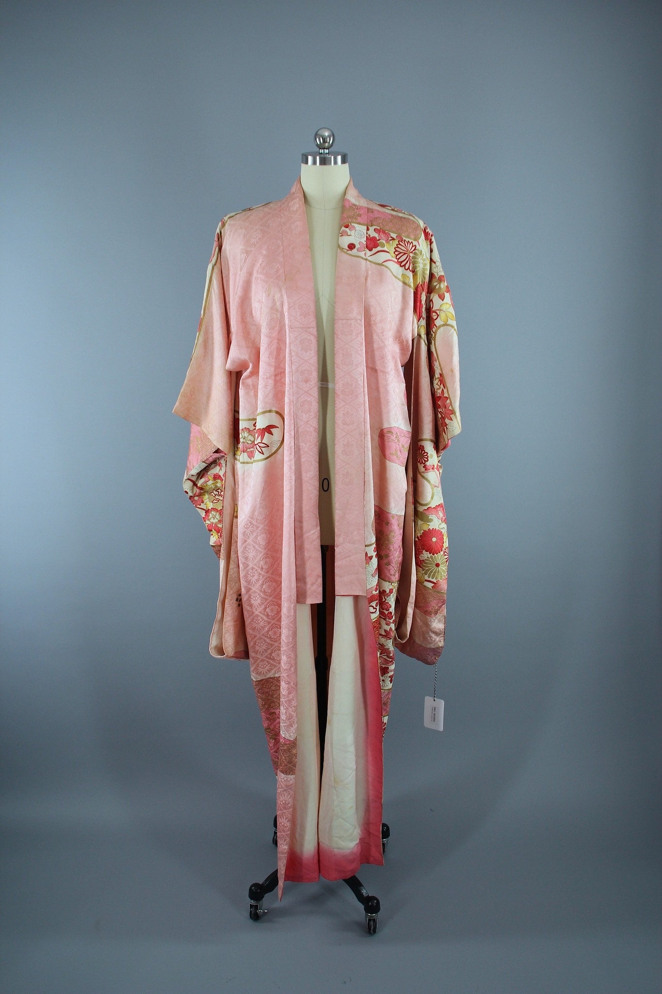 1960s Vintage Silk Kimono Robe Furisode / Pink & Gold Floral – ThisBlueBird