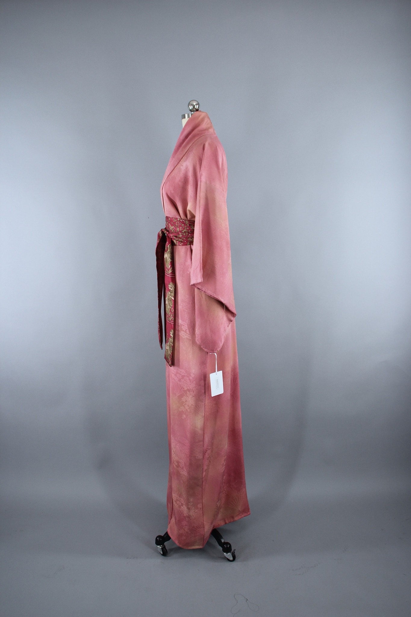 1960s Vintage Silk Kimono Robe in Ombre Pink Floral - ThisBlueBird