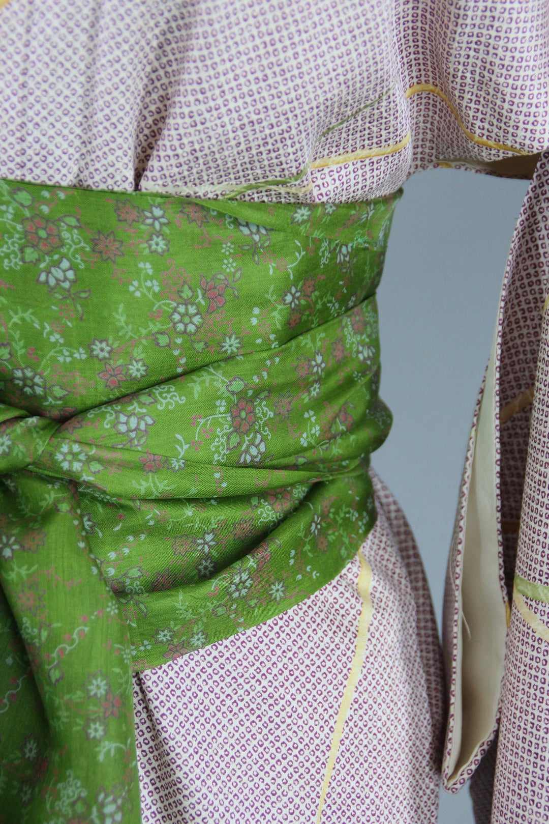 1960s Vintage Silk Kimono Robe in Purple Shibori Print - ThisBlueBird