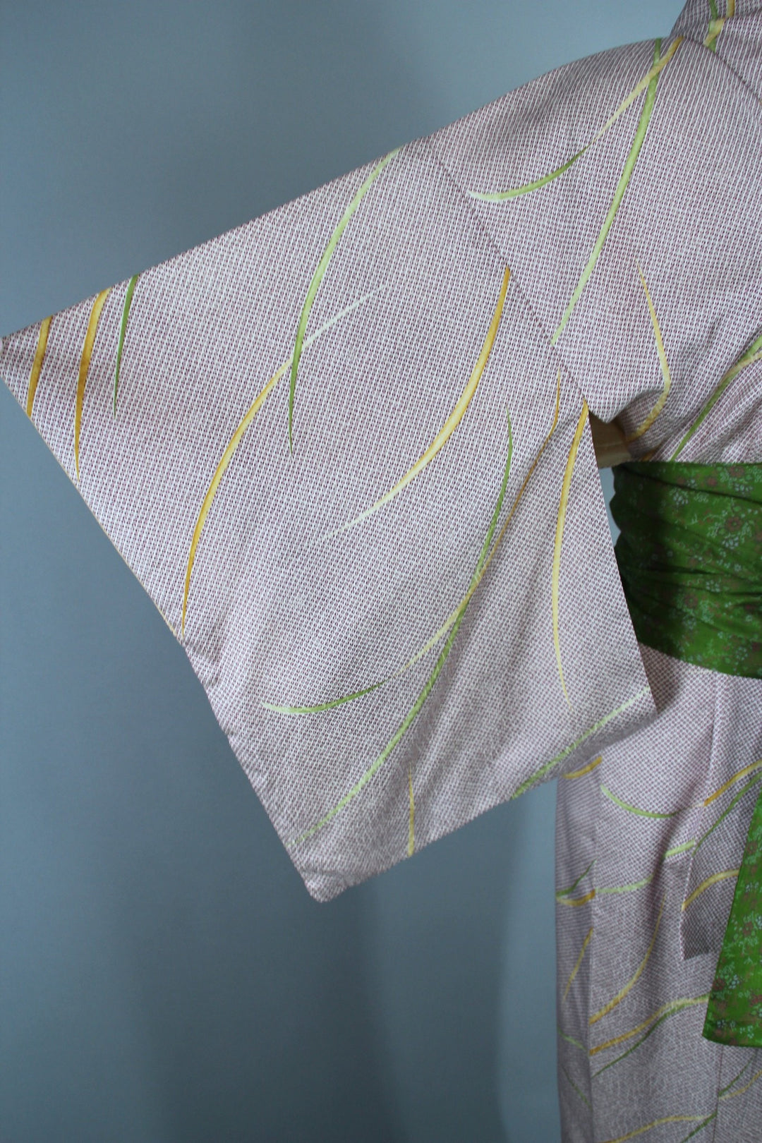 1960s Vintage Silk Kimono Robe in Purple Shibori Print - ThisBlueBird