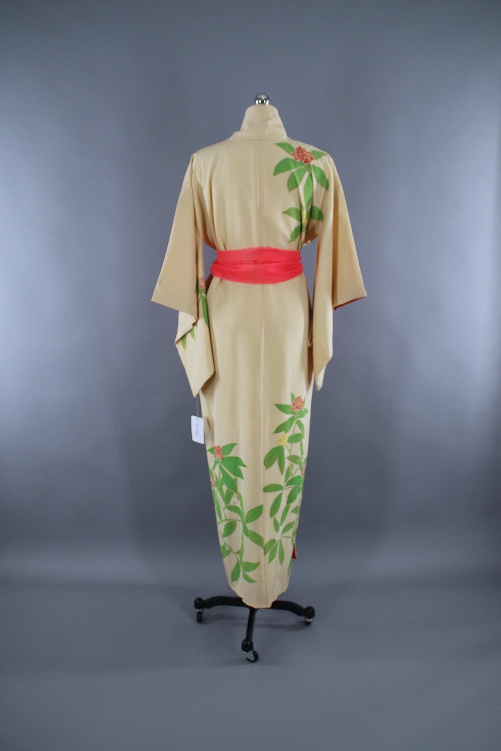1960s Vintage Silk Kimono Robe / Ivory Pink Floral - ThisBlueBird