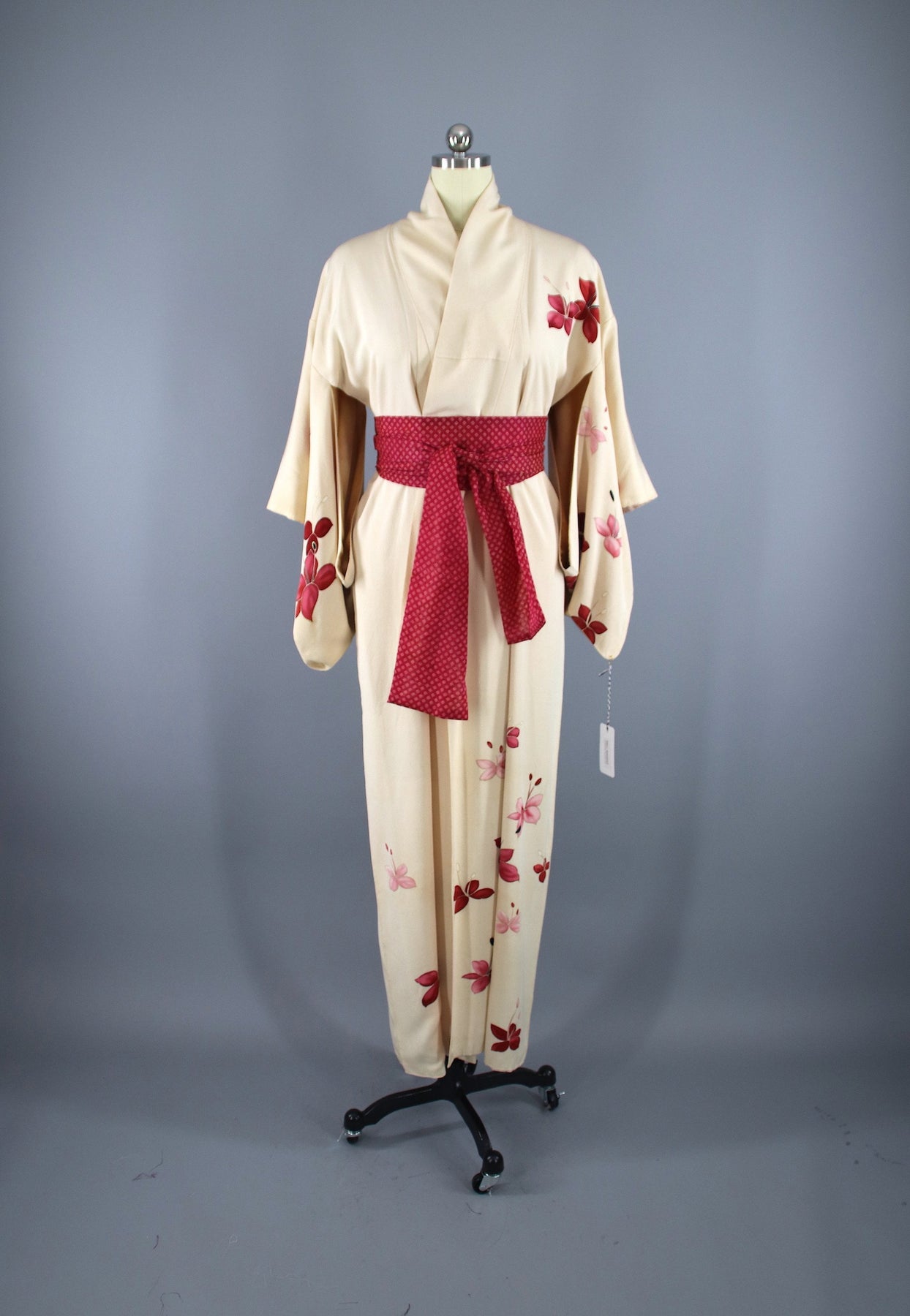 1960s Vintage Silk Kimono Robe / Ivory Red Watercolor Floral Print ...