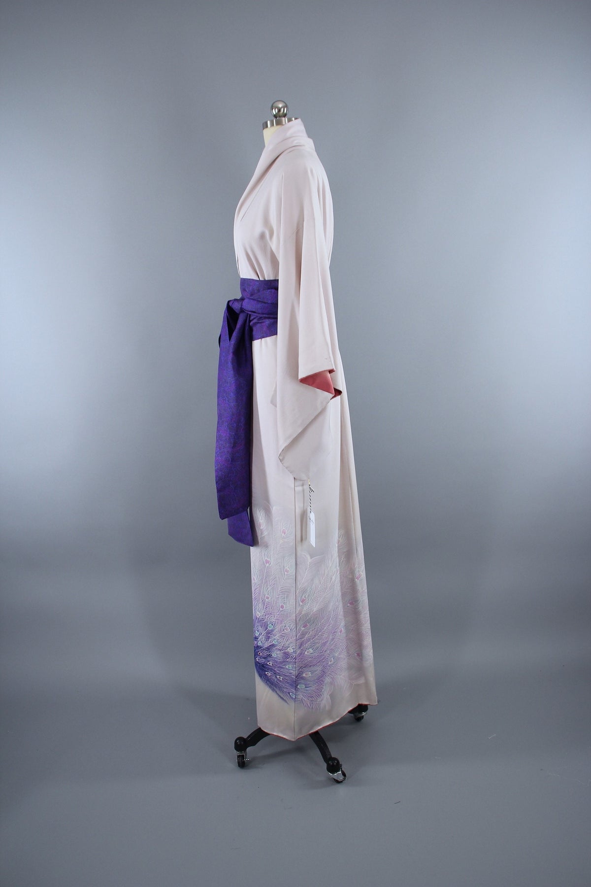 1960s Vintage Silk Kimono Robe / Lavender Purple Peacock – ThisBlueBird