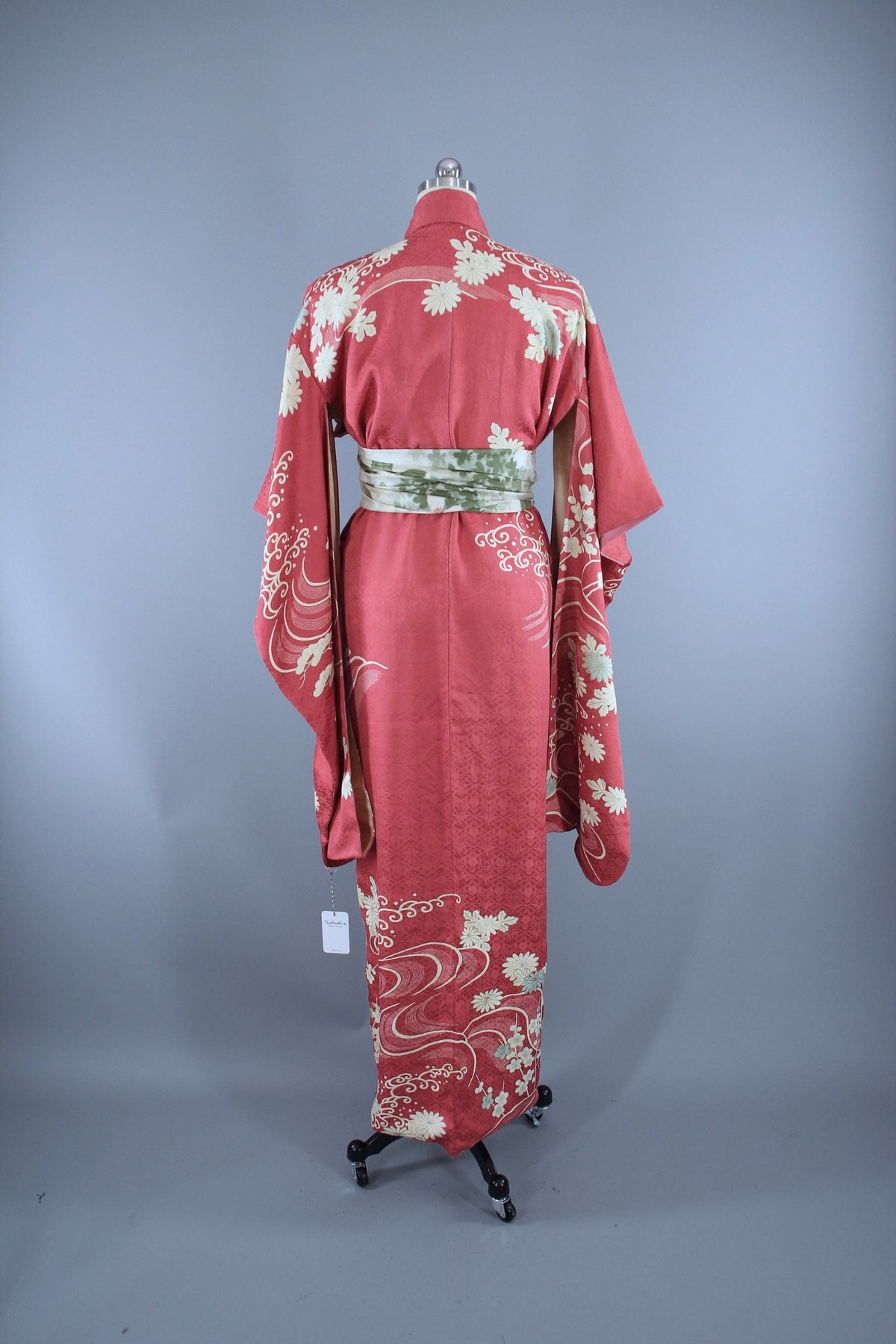 1960s Vintage Silk Kimono Robe / Mauve Pink Floral Furisode – ThisBlueBird