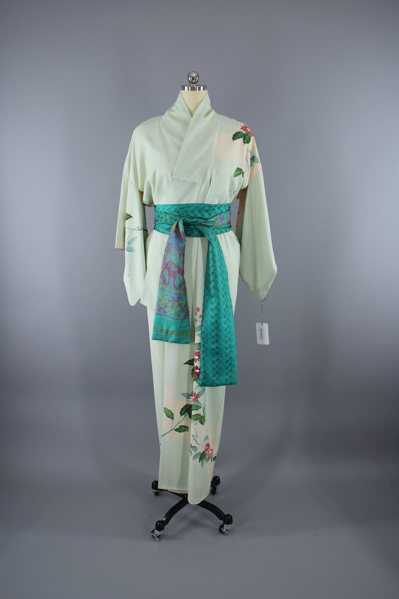 1960s Vintage Silk Kimono Robe / Pale Green Floral - ThisBlueBird