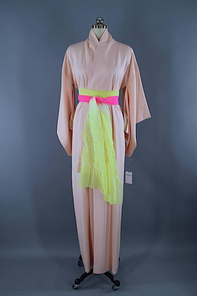 1960s Vintage Silk Kimono Robe / Pale Pink Peach - ThisBlueBird