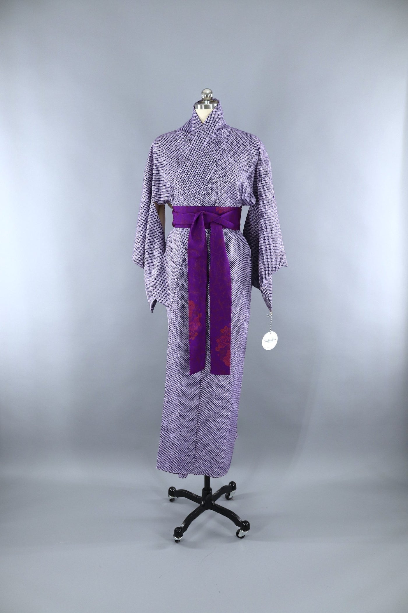 1960s Vintage Silk Kimono Robe / Purple & White Full Shibori - ThisBlueBird