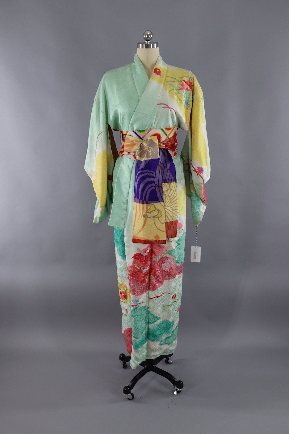 1960s Vintage Silk Kimono Robe / Sea Green Embroidered Peony Floral - ThisBlueBird