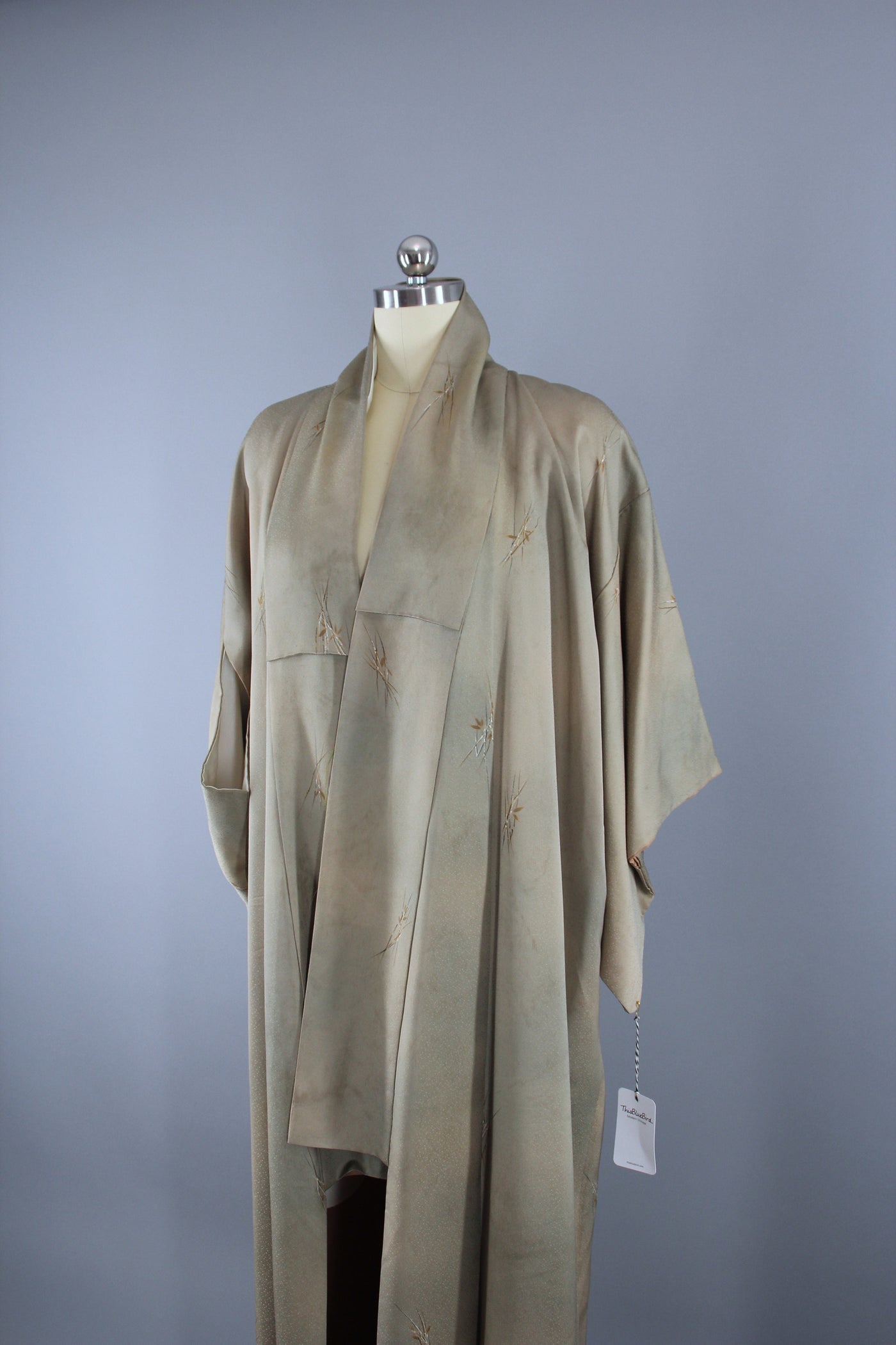 1960s Vintage Silk Kimono Robe / Taupe Bamboo - ThisBlueBird