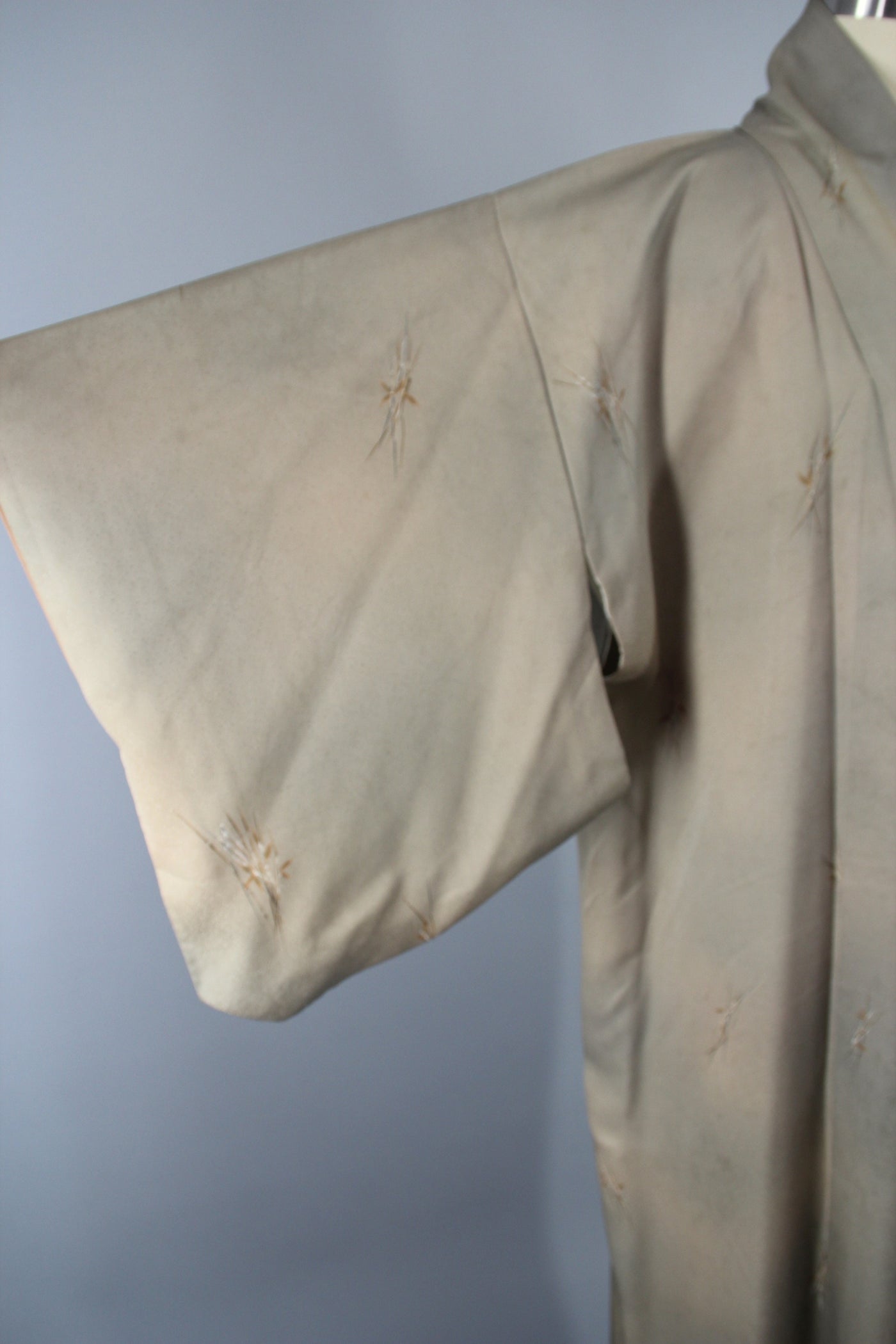 1960s Vintage Silk Kimono Robe / Taupe Bamboo - ThisBlueBird
