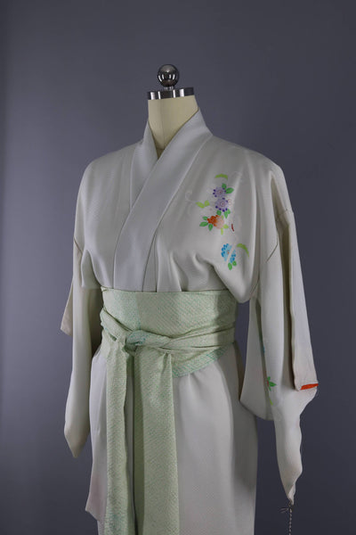 1960s Vintage Silk Kimono Robe / White Floral Print - ThisBlueBird