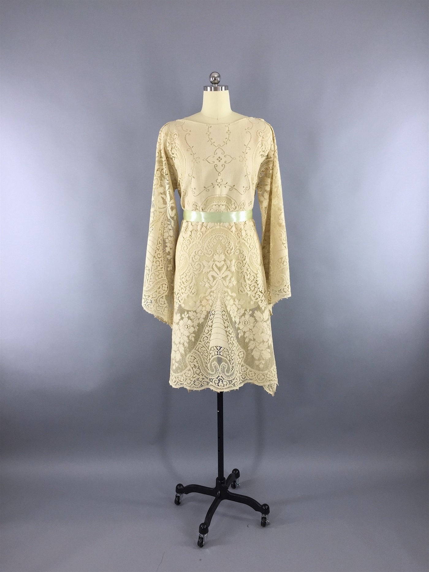 1970s Vintage Bohemian Hippie Lace Wedding Dress - ThisBlueBird