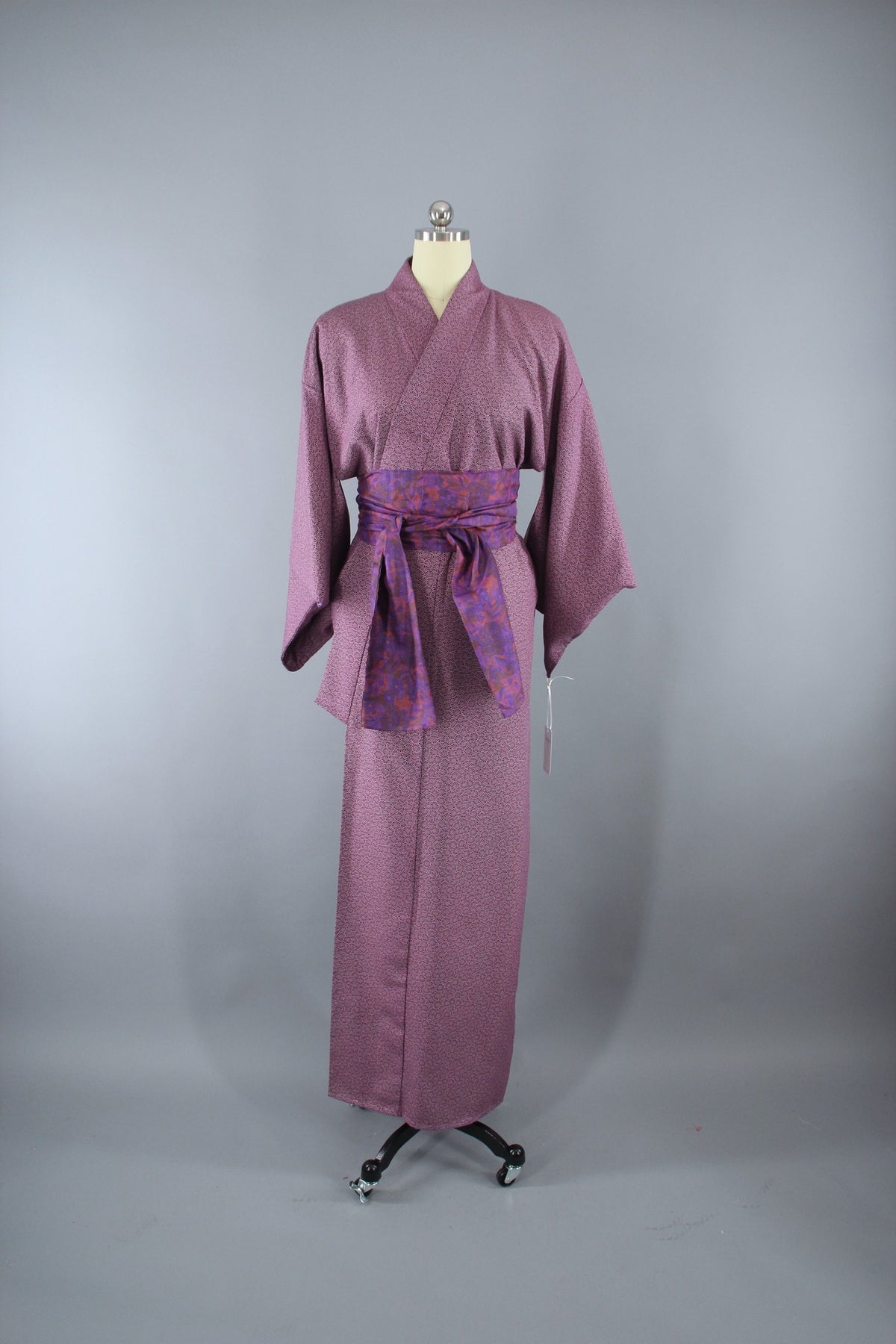 1970s Vintage Kimono Robe in Purple and White Tiny Floral Print ...