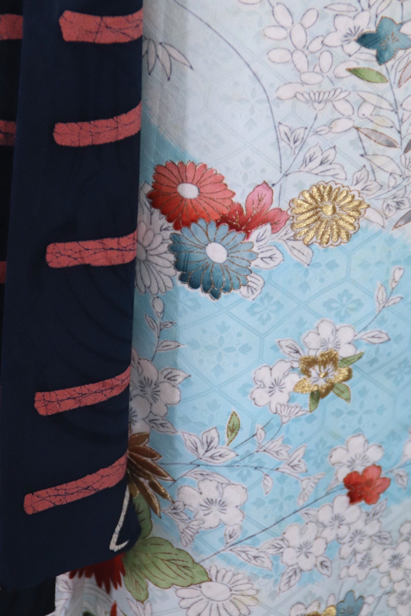 1970s Vintage Kimono Robe / Sky Blue Ombre Floral Print - ThisBlueBird