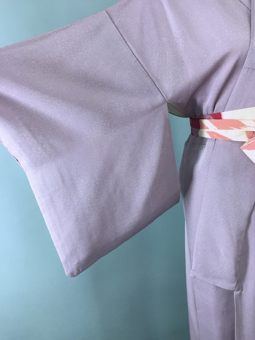 1970s Vintage Kimono Robe with Lavender Purple Floral Print - ThisBlueBird