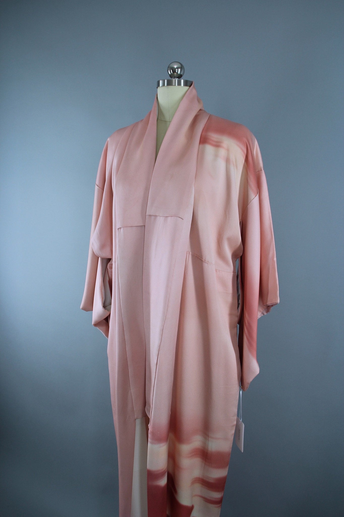 1970s Vintage Kimono Robe with Pink Clouds Print - ThisBlueBird