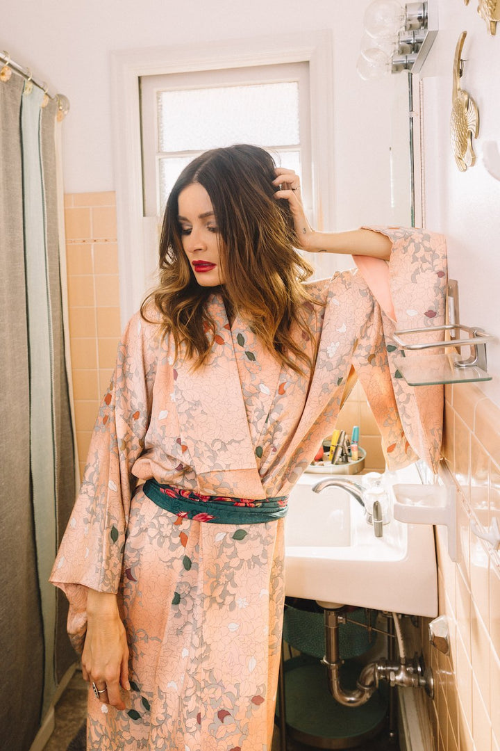 1970s Vintage Pink and Green Floral Print Kimono Robe - ThisBlueBird