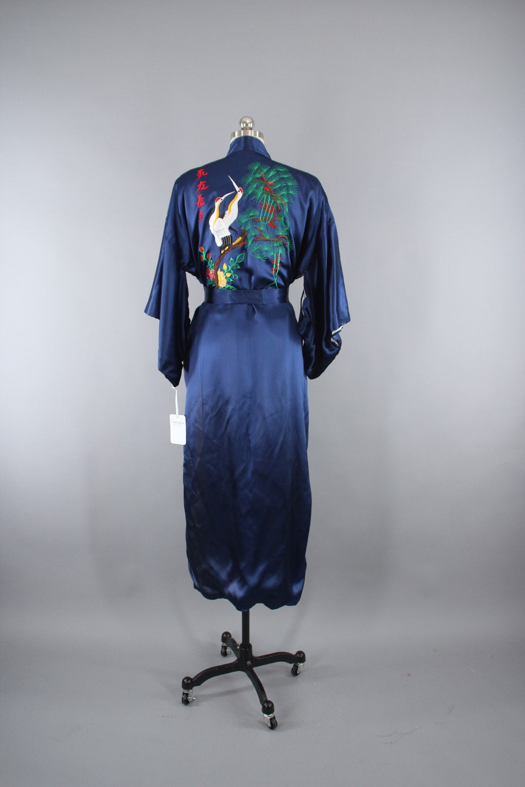 1970s Vintage Satin Kimono Robe with Embroidered Asian Crane Birds - ThisBlueBird