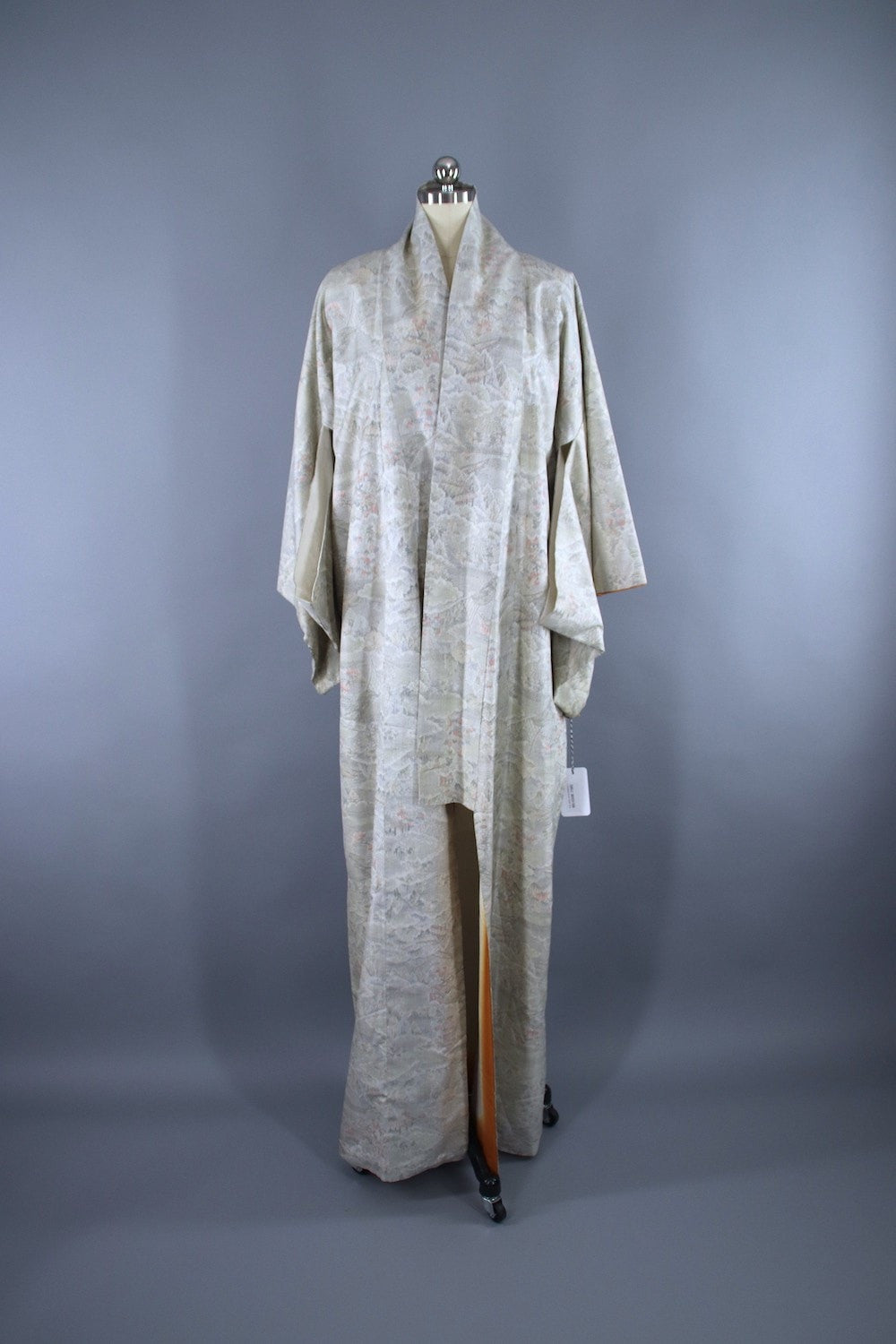 1970s Vintage Silk Kimono Robe / White Ikat - ThisBlueBird