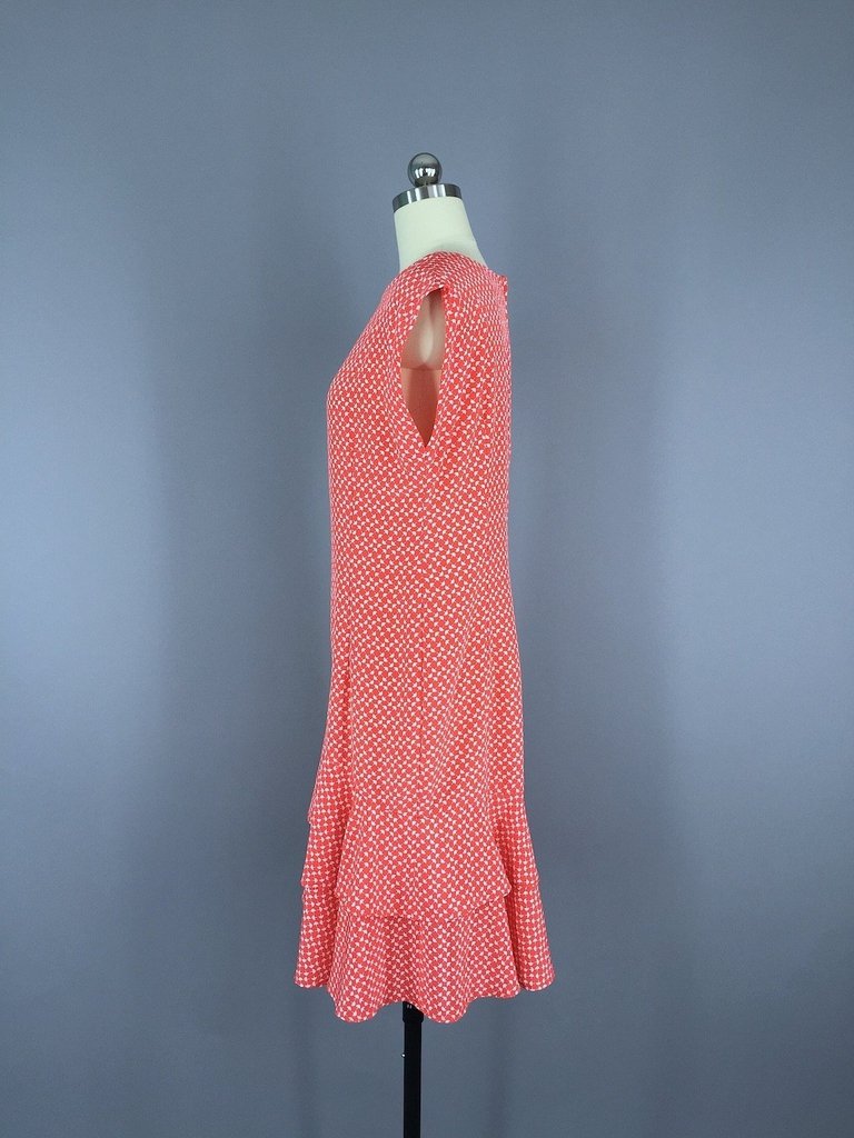 1980s Vintage Drop Waist Day Dress with Umbrella Novelty Print - ThisBlueBird