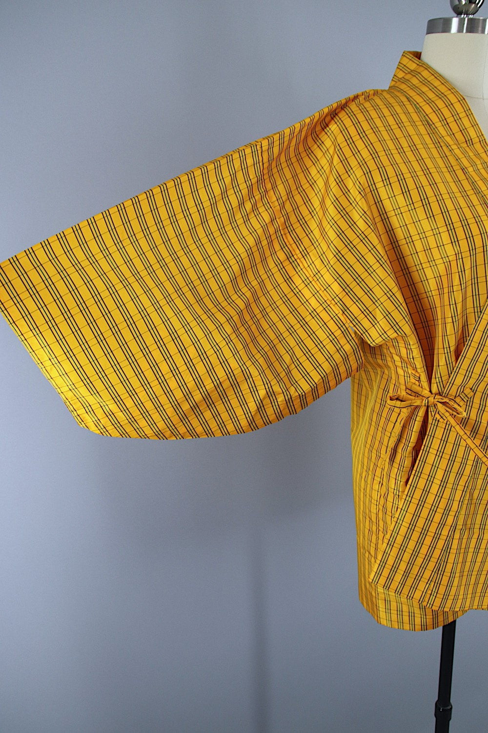 1980s Vintage Kimono Jacket Coat Douchugi / Yellow & Black Plaid - ThisBlueBird