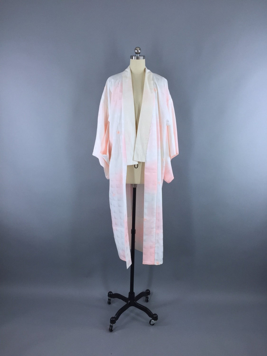 1980s Vintage Kimono Robe / Pink White Shibori Ombre - ThisBlueBird