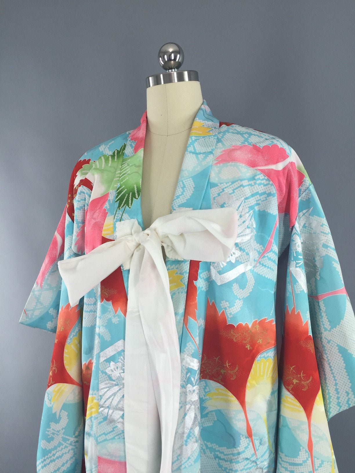1980s Vintage Kimono Robe with Aqua Blue Birds Print - ThisBlueBird