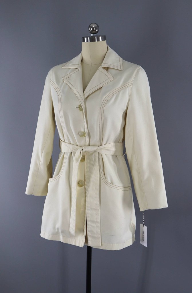 1980s Vintage Rain Coat / Misty Harbor Rain Jacket / Ivory Winter White - ThisBlueBird
