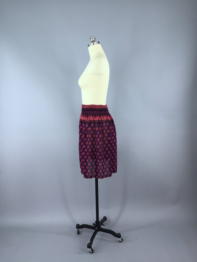 Chiffon Sari Skirt / Vintage Indian Sari / Purple &amp; Red Leaf Print / Size L-XL - ThisBlueBird