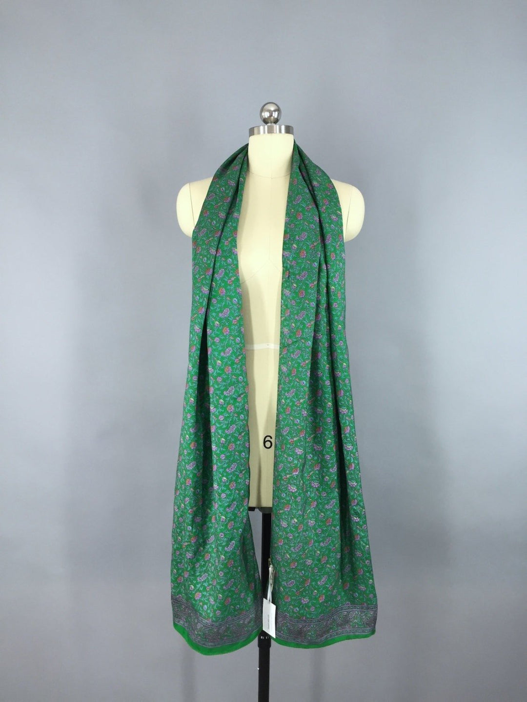 Sari Scarf / Vintage Indian Silk Sari / Green Floral Print - ThisBlueBird