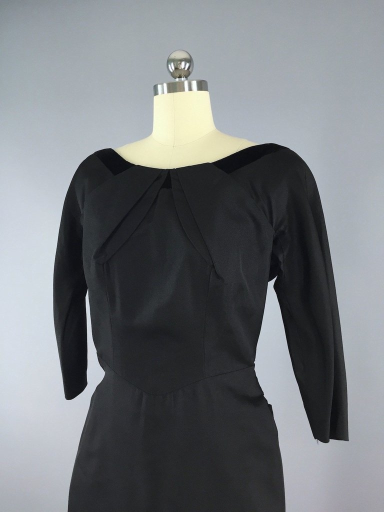 Vintage 1950s Black Taffeta New Look Dress - ThisBlueBird