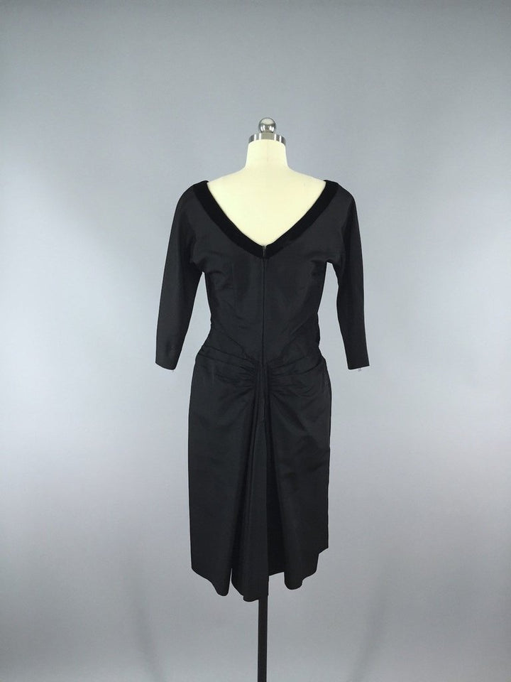 Vintage 1950s Black Taffeta New Look Dress - ThisBlueBird