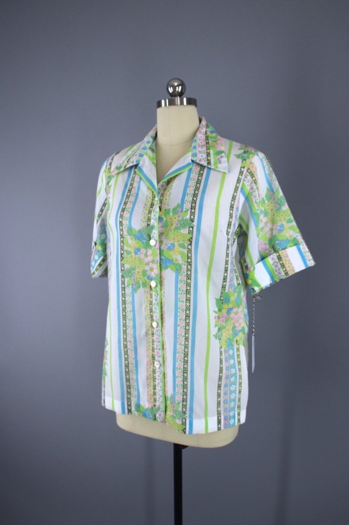 Vintage 1960s Lori Lynn Floral Print Shirt - ThisBlueBird