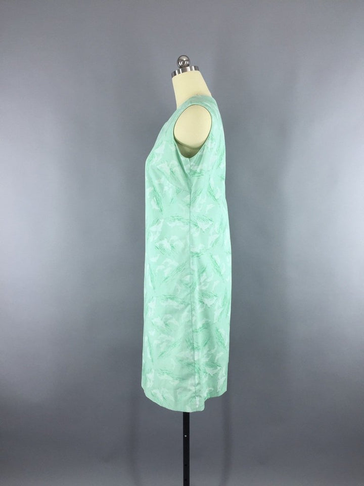 1960s Vintage Dolphin Novelty Print Shift Dress - ThisBlueBird