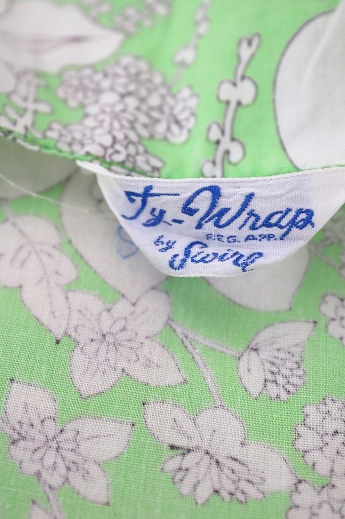 Vintage 1960s Green Floral Print Wrap Dress - ThisBlueBird