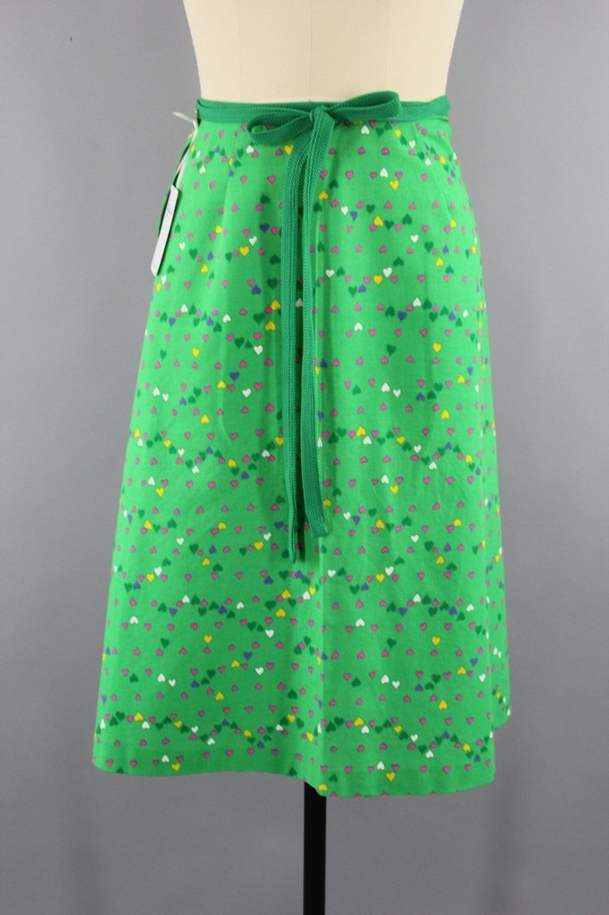 Vintage 1960 Hearts Novelty Print Wrap Skirt - ThisBlueBird