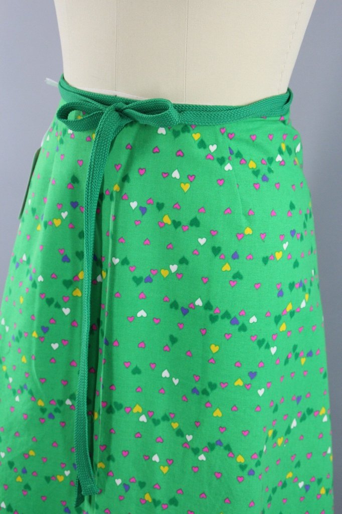 Vintage 1960 Hearts Novelty Print Wrap Skirt - ThisBlueBird