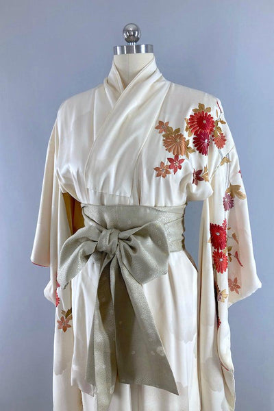 Vintage Ivory & Red Chrysanthemum Silk Kimono-ThisBlueBird