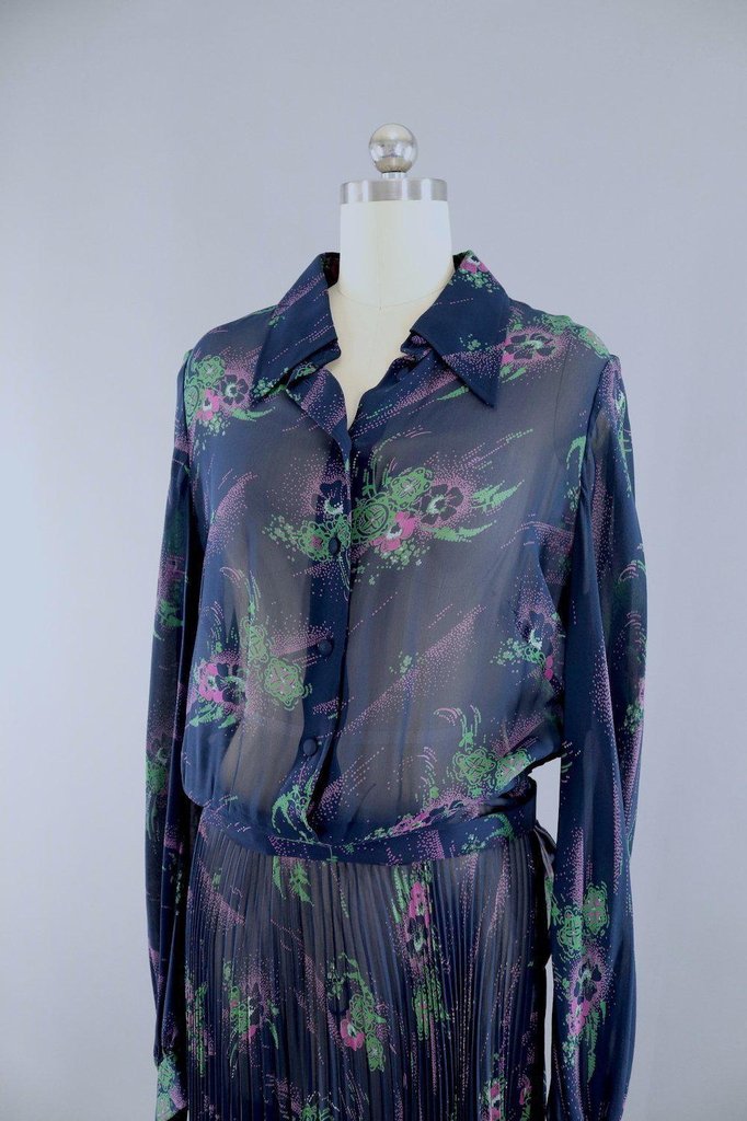 Vintage Navy Blue Novelty Print Dress - ThisBlueBird