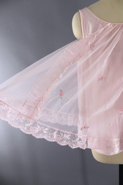 Vintage 1960s Nightie Sleep Top / Pastel Pink Embroidered Lace - ThisBlueBird