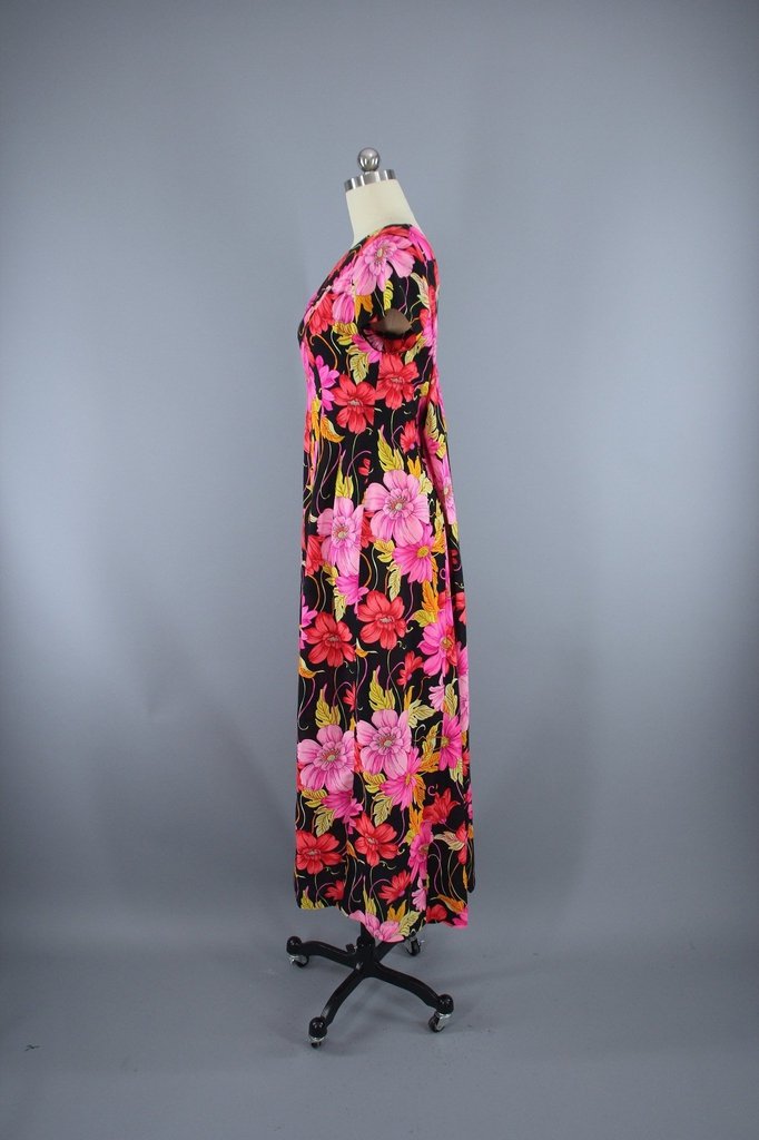 Vintage 1960s Hawaiian Maxi Dress / Black &amp; Pink Floral Print - ThisBlueBird