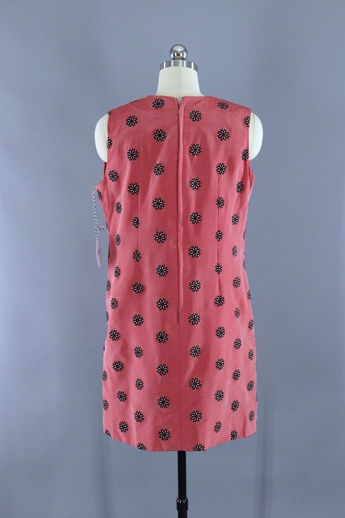 Vintage 1960s Red and Black Floral Print Shift Dress - ThisBlueBird