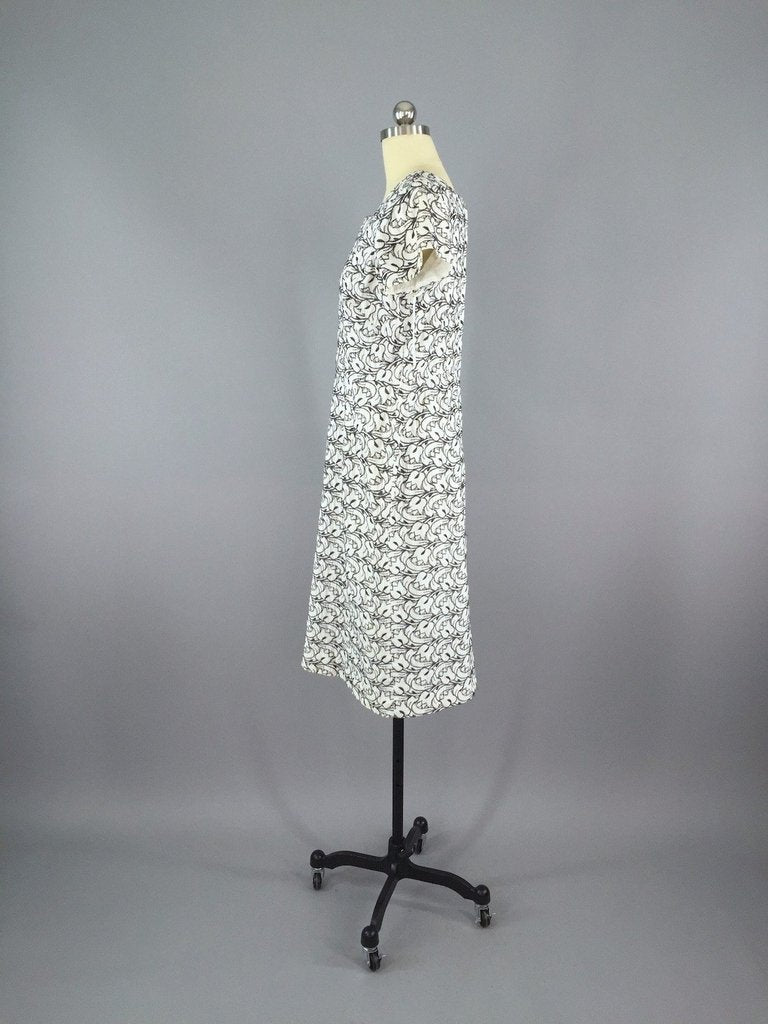1960s Vintage White Tulip Eyelet Cotton Dress - ThisBlueBird